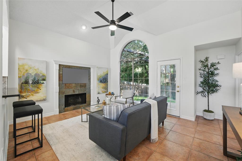 Flower Mound, Texas 75028, United States, 3 Bedrooms Bedrooms, ,2 BathroomsBathrooms,Residential,Pending,122327