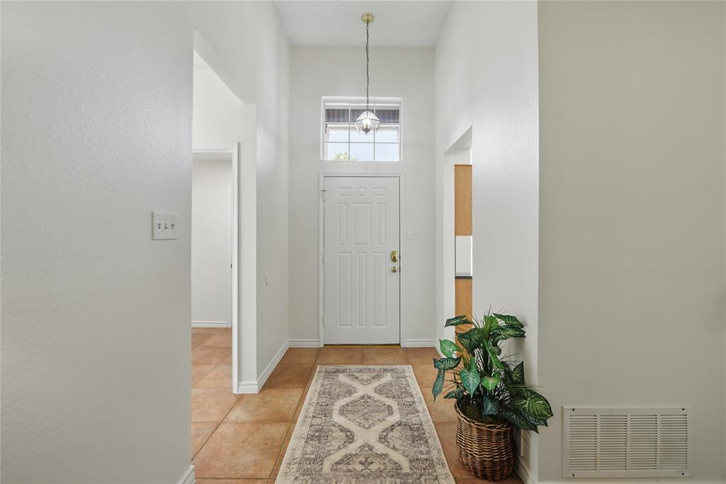 Flower Mound, Texas 75028, United States, 3 Bedrooms Bedrooms, ,2 BathroomsBathrooms,Residential,Pending,122327