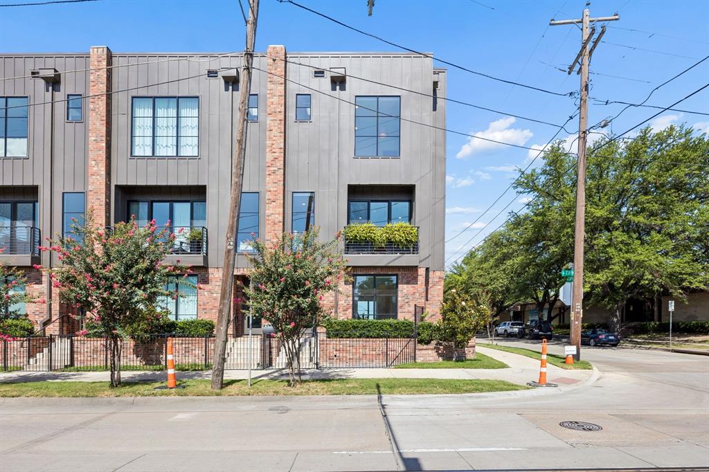 737 N Zang Boulevard 103