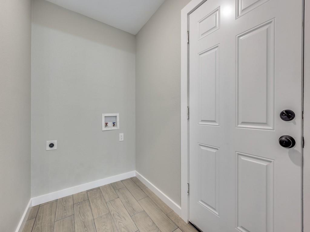 Valwood Park 03 - Residential