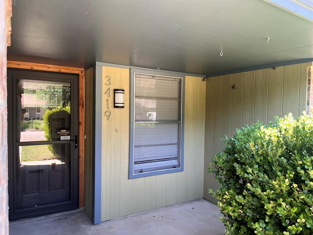 3419 Hummingbird Lane