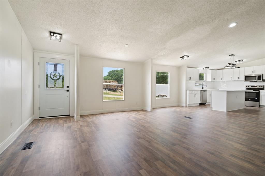 5901 Vinery Lane