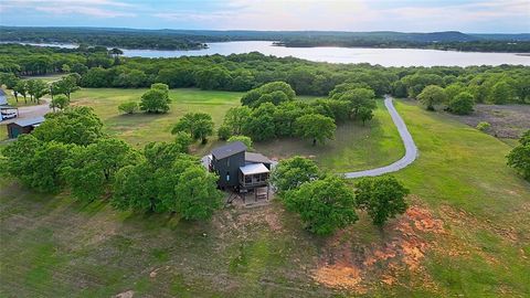 Single Family Residence in Bowie TX 2098 Country Club Road.jpg