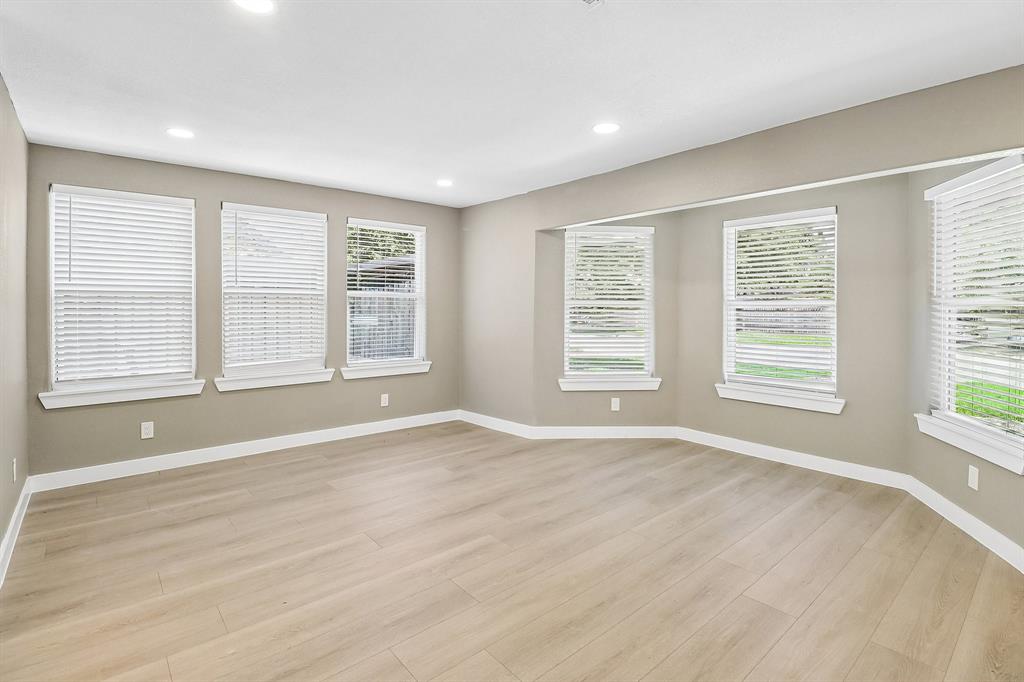 10711 Cromwell Drive