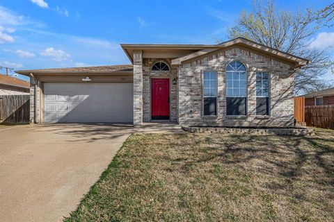 703 Valley Spring Drive Arlington TX 76018