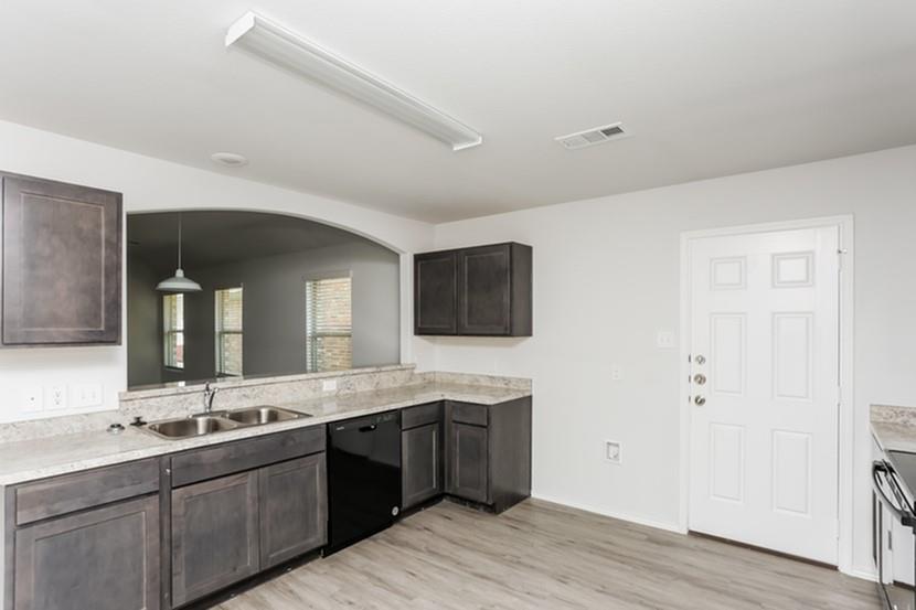 Christian Meadows - Residential Lease