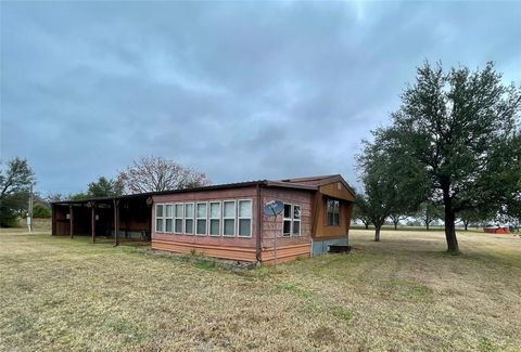 A home in Wills Point