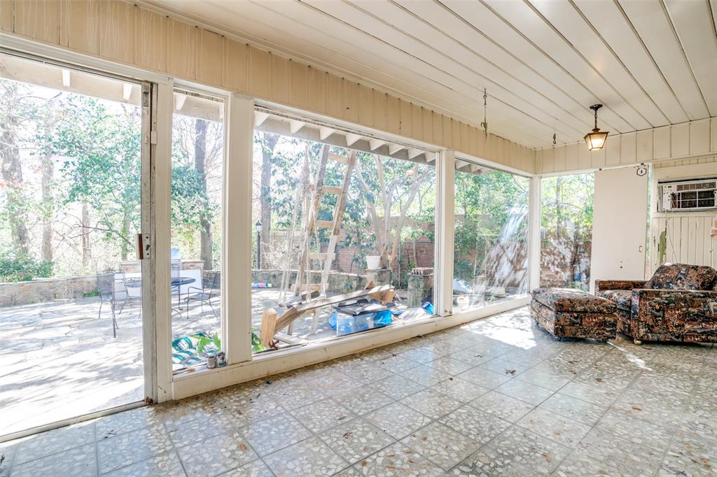 Guggenheim Acres - Residential