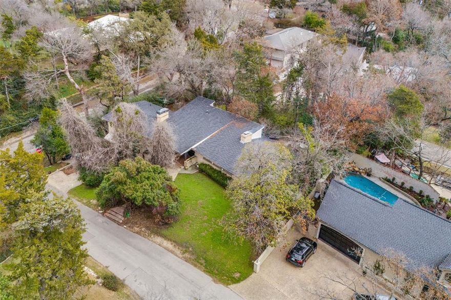 Estate Property. Remodel or build new! Here's a rare opportunity in East Kessler.  With  just under half an acre, this  3-bedroom, 2.5-bathroom home offers an opportunity whether your clients are looking for a rennovation project or want to build custom. Set on nearly half an acre of lush landscaping, this property promises ample space and privacy. Just a short jog from the beautiful Coombs Creek Trail. Additionally, the home is just 1.5 miles from the vibrant Bishop Arts District and  less than a mile from Sylvan 30, offering a plethora of dining, shopping, and entertainment options.  This proeprty is located within the Rosemont Elementary School District. Rosemont is a dual language magnet school.  No seller's disclosure.