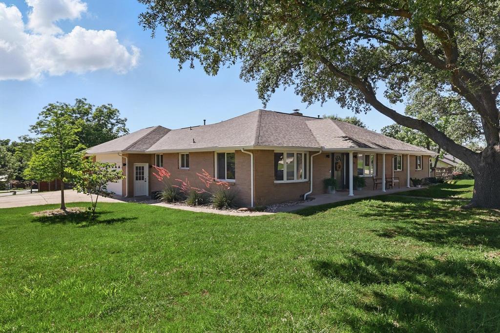 201 Stone Canyon Drive