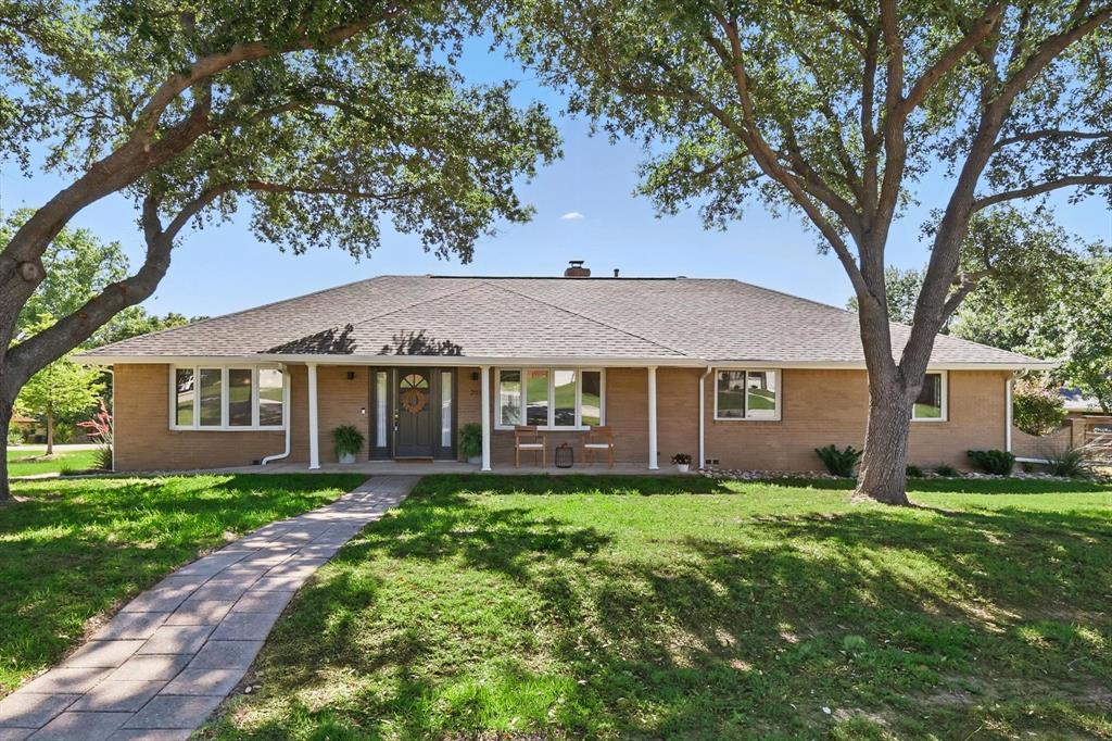 201 Stone Canyon Drive