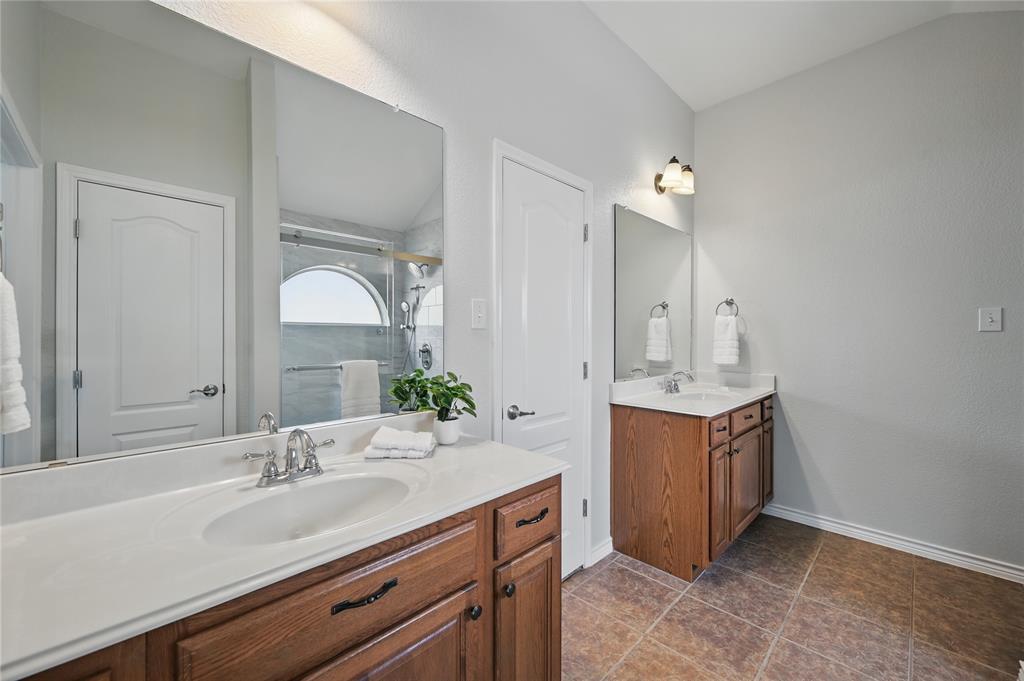 Fort Worth, Texas 76244, United States, 3 Bedrooms Bedrooms, ,2 BathroomsBathrooms,Residential,Pending,106615