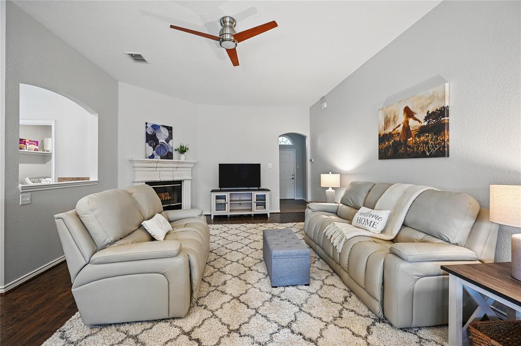 Fort Worth, Texas 76244, United States, 3 Bedrooms Bedrooms, ,2 BathroomsBathrooms,Residential,Pending,106615