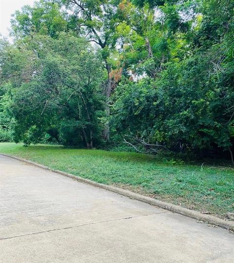 24 Sherwood Court Cedar Hill TX 75104