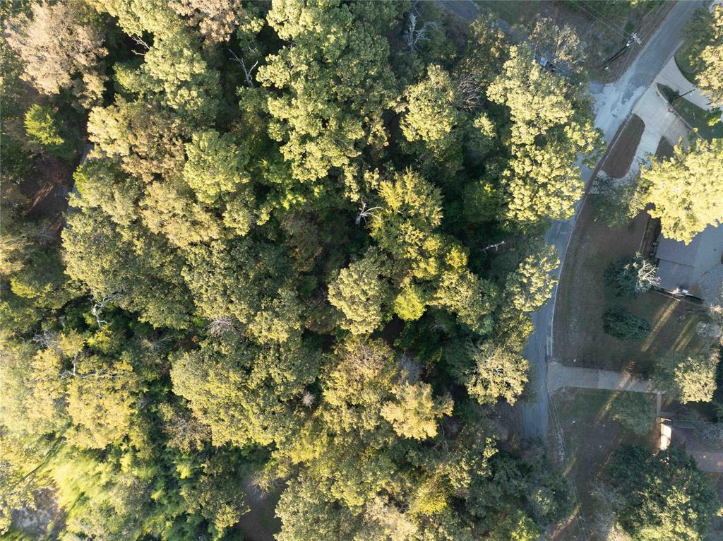 000 Callender Lake Drive