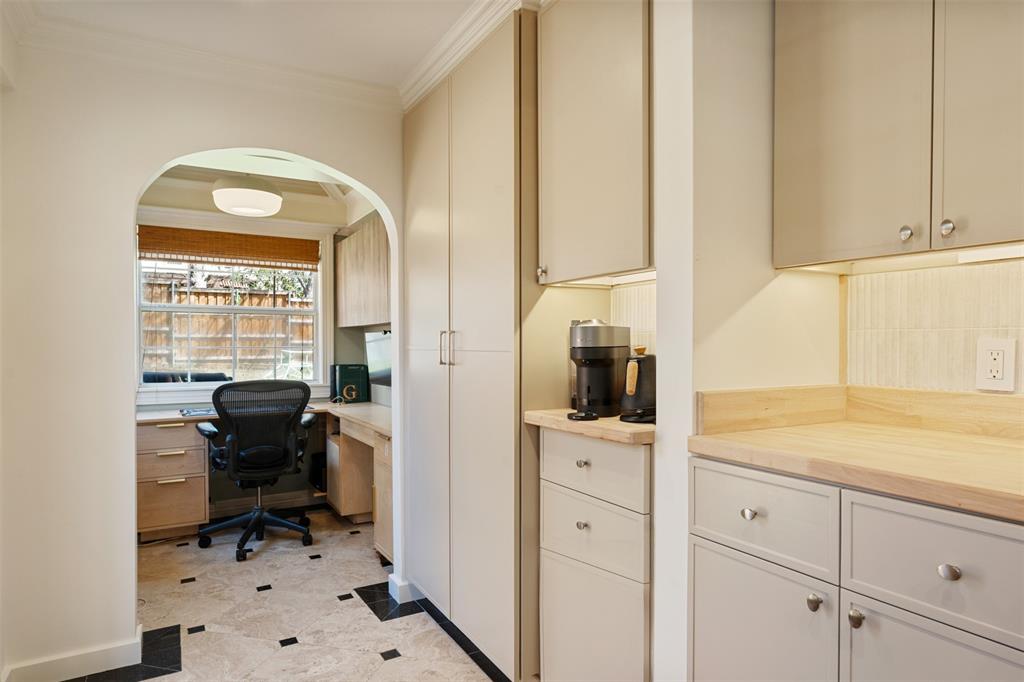 Hollywood - Residential