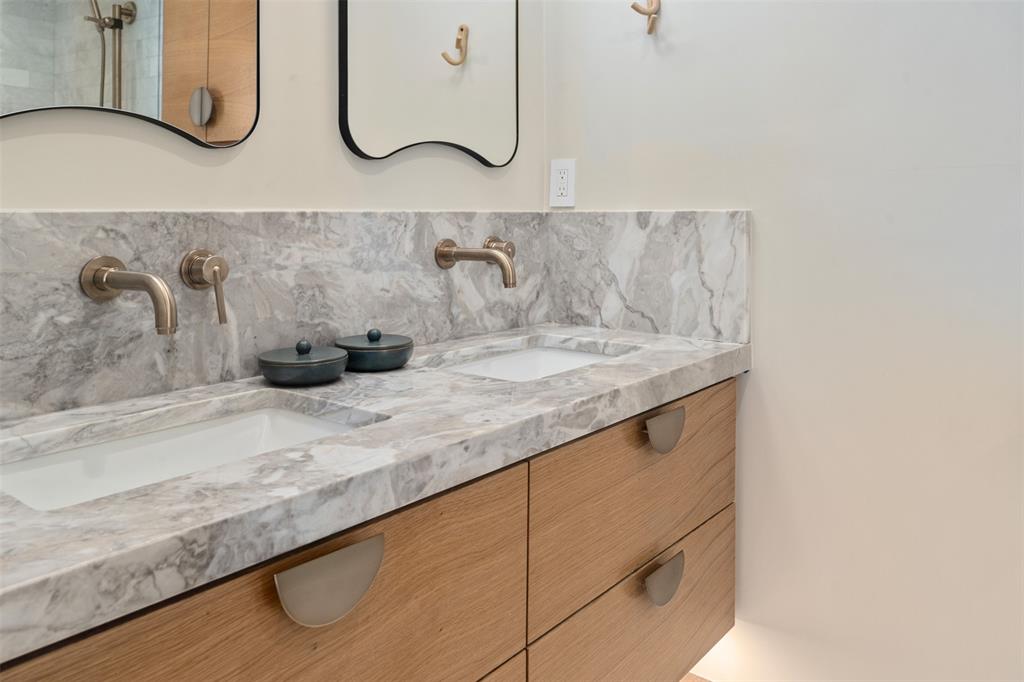 Hollywood - Residential