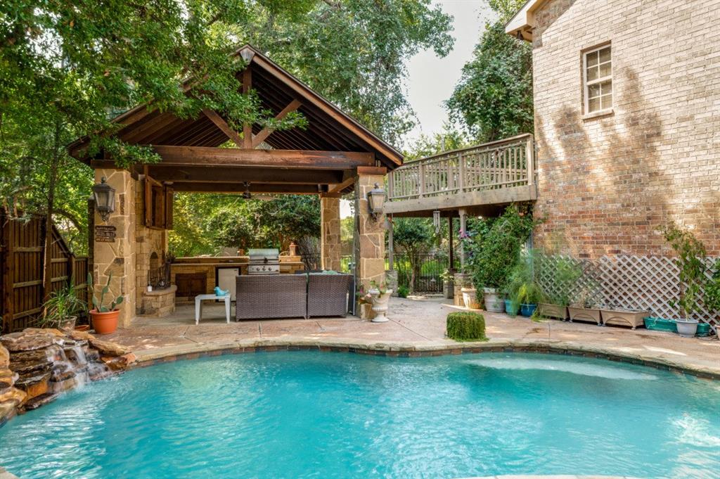 Peninsulas Coppell - Residential