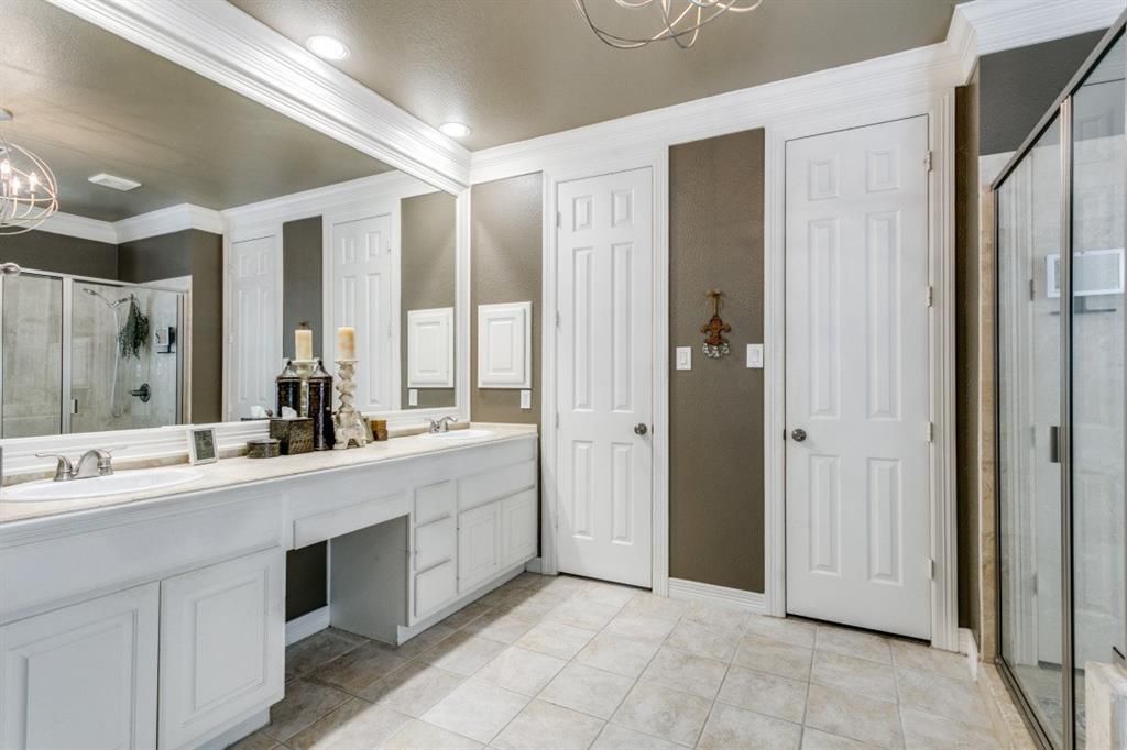 Photo of 707 Bent Tree Ct, Coppell, TX 75019 (MLS # 21194004)