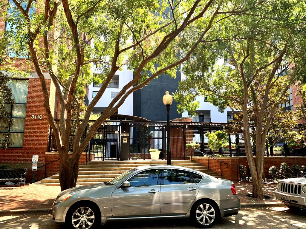 3110 Thomas Avenue 735