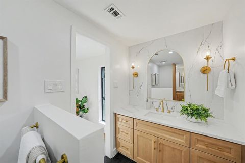 Tiny photo for 7115 Cosgrove Drive, Dallas, TX 75231 (MLS # 21196341)