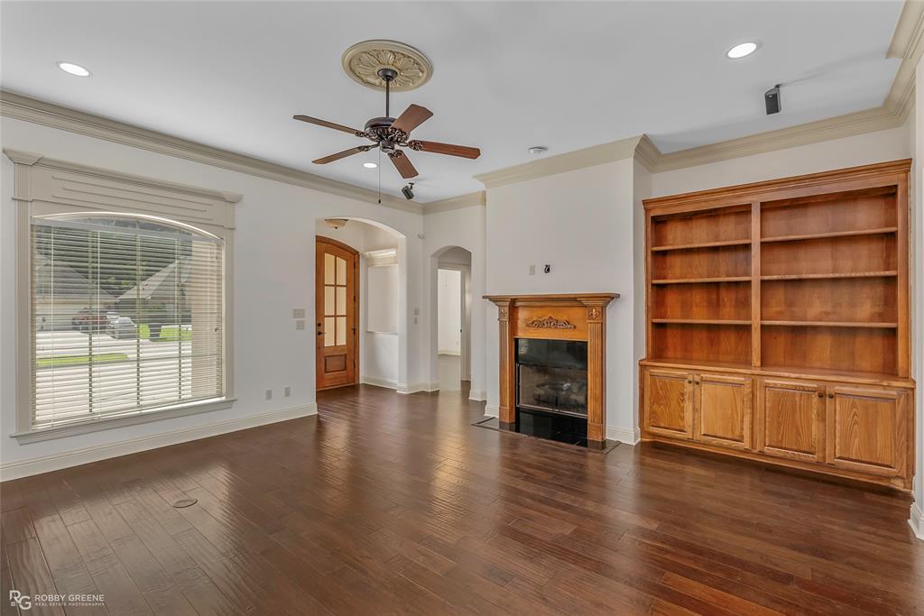 Shreveport, Louisiana 71106, United States, 4 Bedrooms Bedrooms, ,3 BathroomsBathrooms,Residential,Active,158853