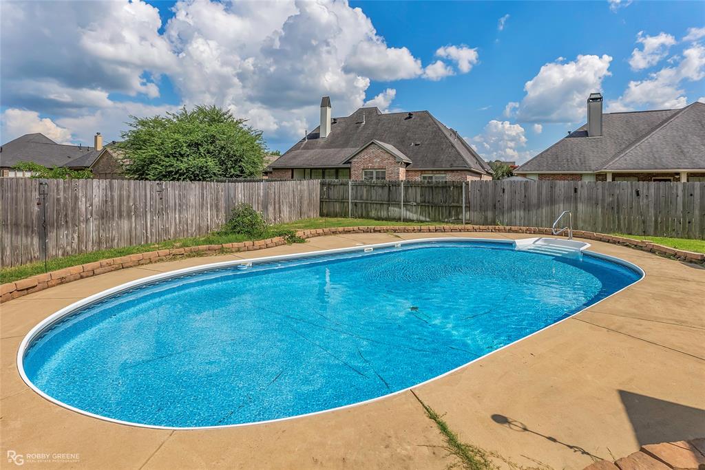 Shreveport, Louisiana 71106, United States, 4 Bedrooms Bedrooms, ,3 BathroomsBathrooms,Residential,Active,158853