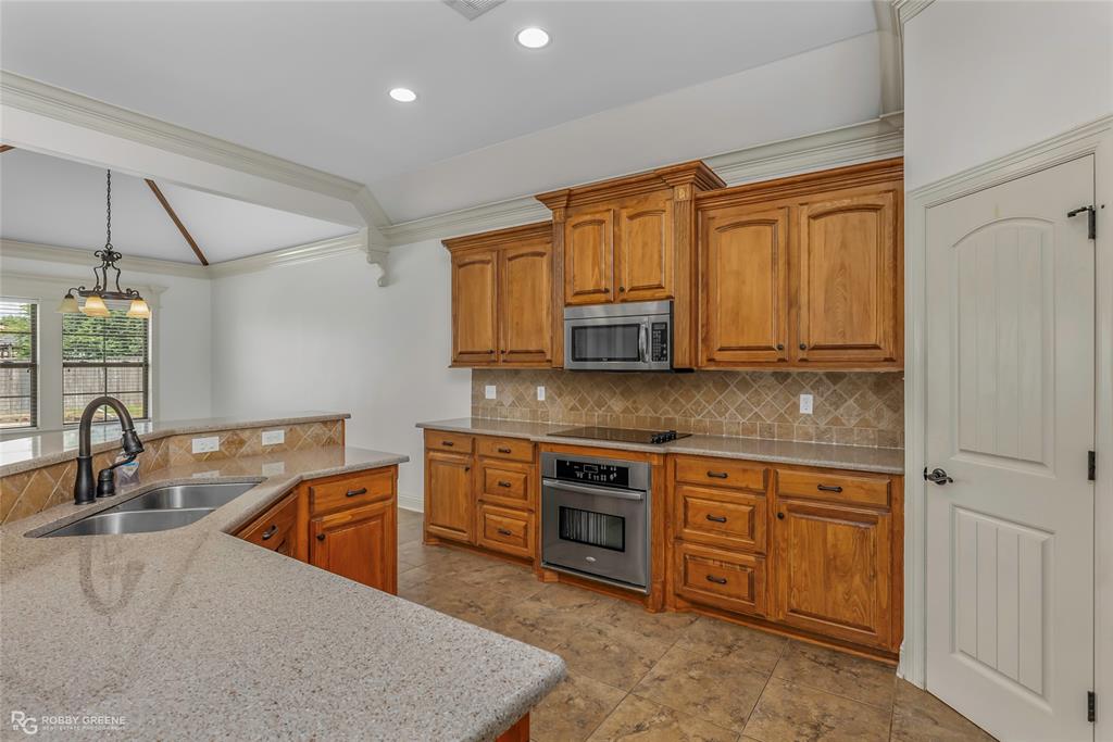 Shreveport, Louisiana 71106, United States, 4 Bedrooms Bedrooms, ,3 BathroomsBathrooms,Residential,Active,158853