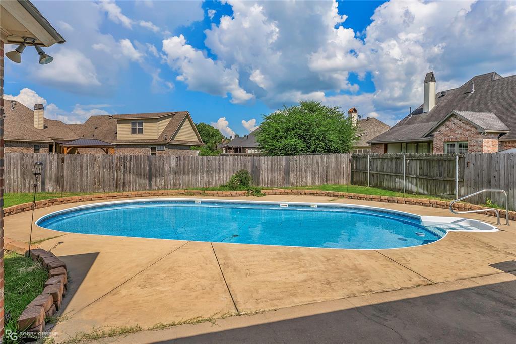 Shreveport, Louisiana 71106, United States, 4 Bedrooms Bedrooms, ,3 BathroomsBathrooms,Residential,Active,158853