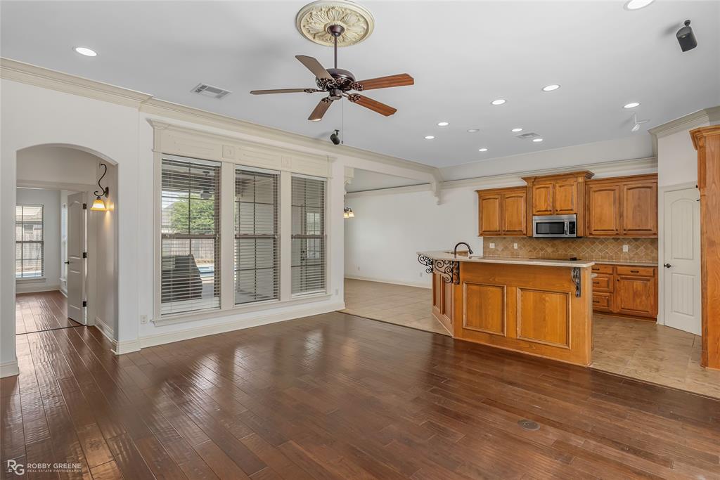 Shreveport, Louisiana 71106, United States, 4 Bedrooms Bedrooms, ,3 BathroomsBathrooms,Residential,Active,158853