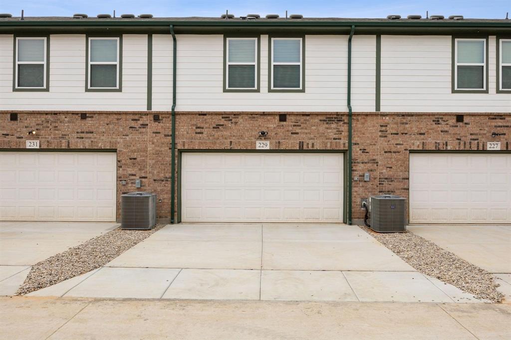 Mockingbird Estates Add - Residential Lease