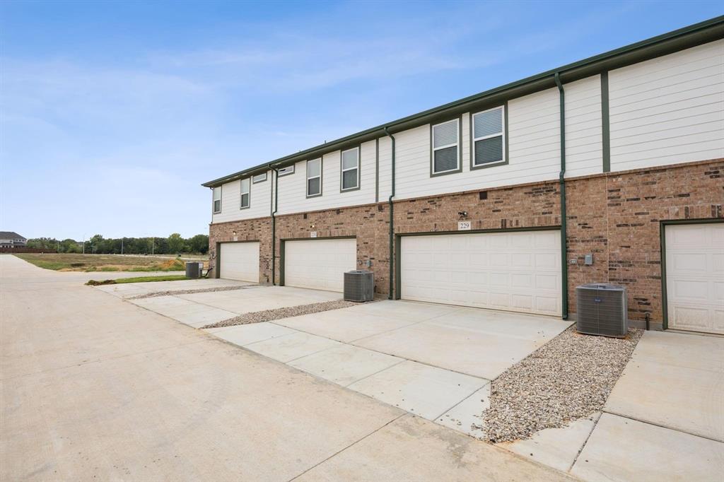 Mockingbird Estates Add - Residential Lease