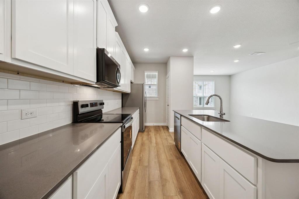 Mockingbird Estates Add - Residential Lease