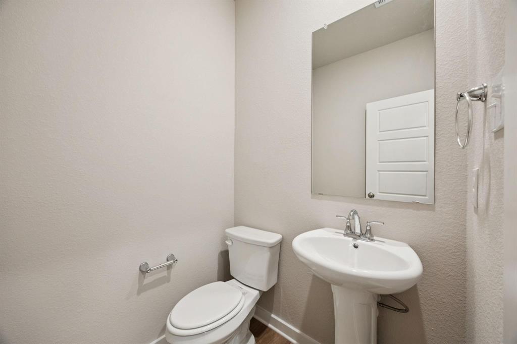 Mockingbird Estates Add - Residential Lease