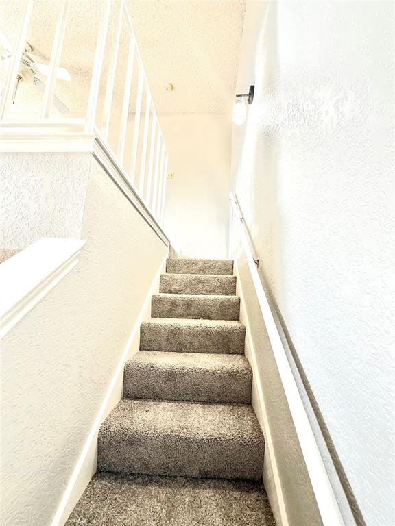 Arlington Oaks Condo - Residential