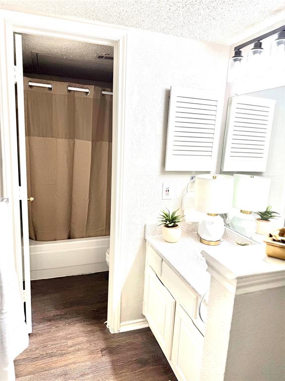 Arlington Oaks Condo - Residential