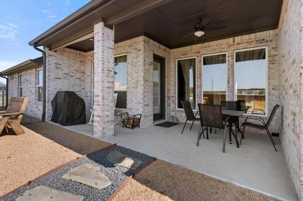 Weatherford, Texas 76087, United States, 4 Bedrooms Bedrooms, ,3 BathroomsBathrooms,Residential,Active,77685