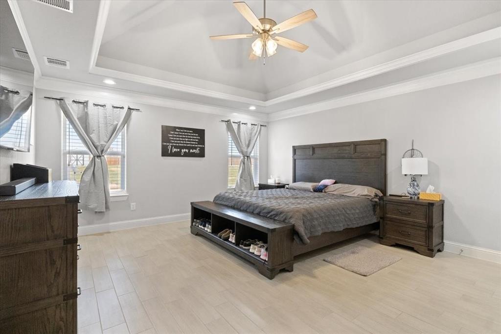 Weatherford, Texas 76087, United States, 4 Bedrooms Bedrooms, ,3 BathroomsBathrooms,Residential,Active,77685