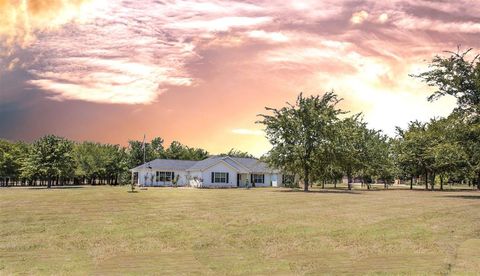 A home in Terrell