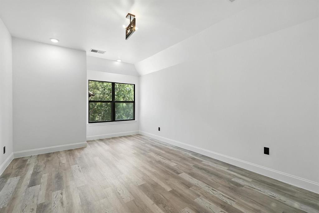 The Shores Of Lakewood Village - Residential