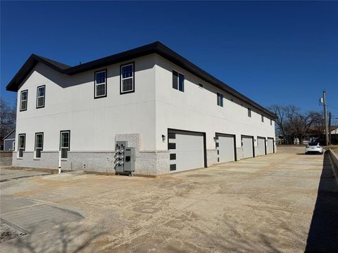 6800 Oak Crest Drive W Kennedale TX 76140