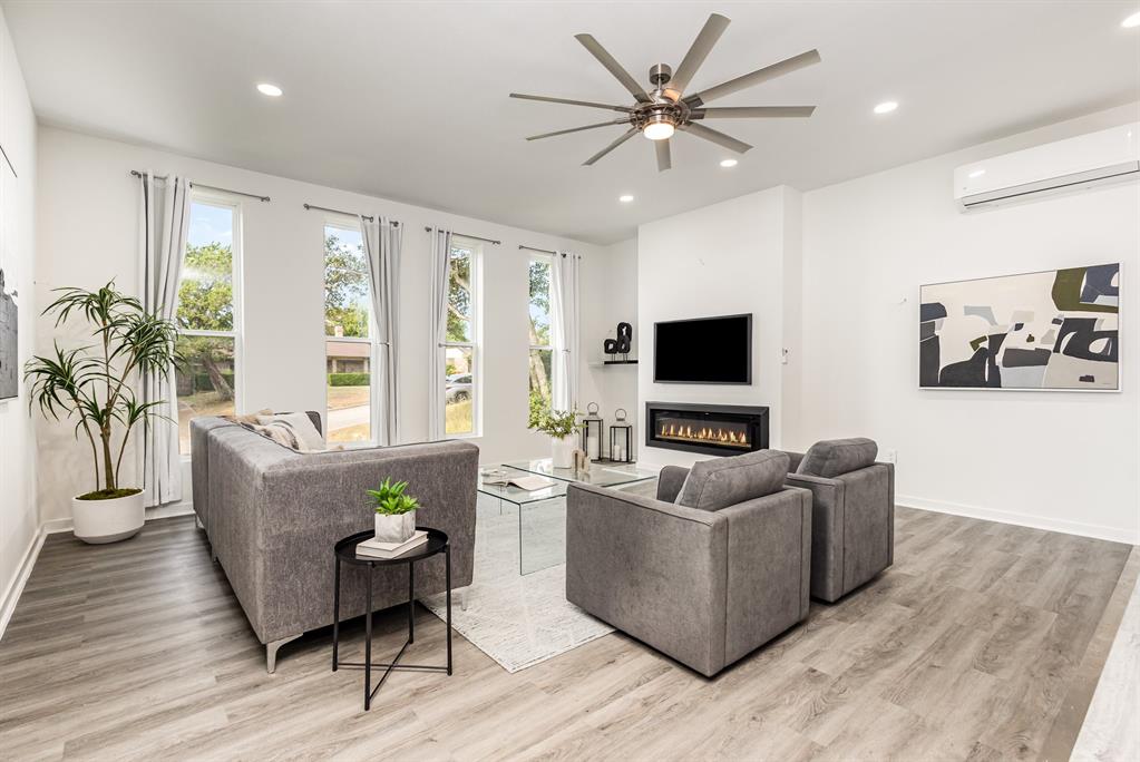 718 Chaparral Trail
