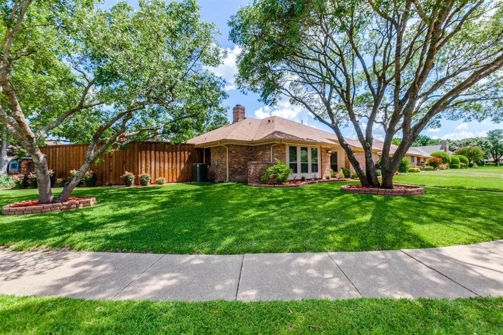 2514 Golden Oaks Drive