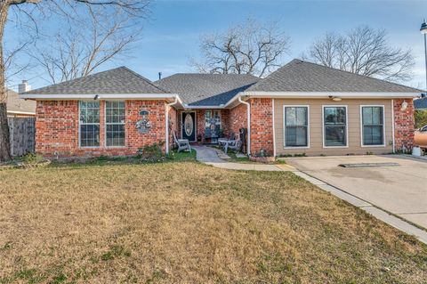 1258 Robinhood Boulevard Mesquite TX 75149