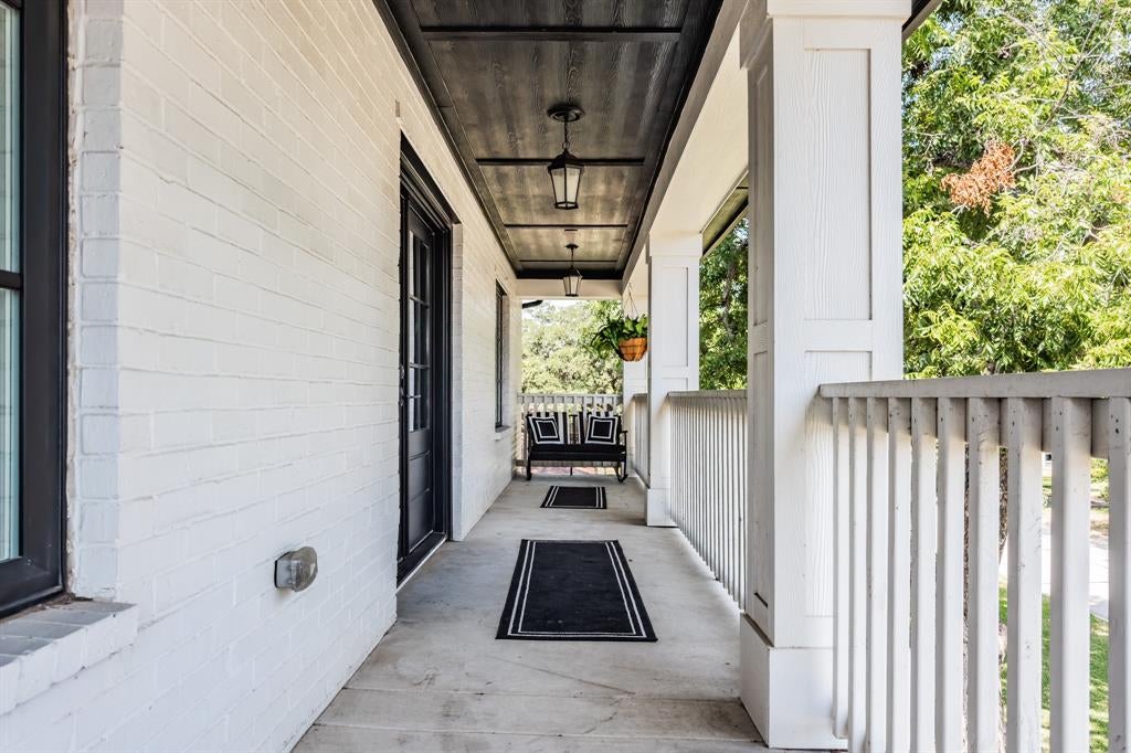 3062 Primrose Lane