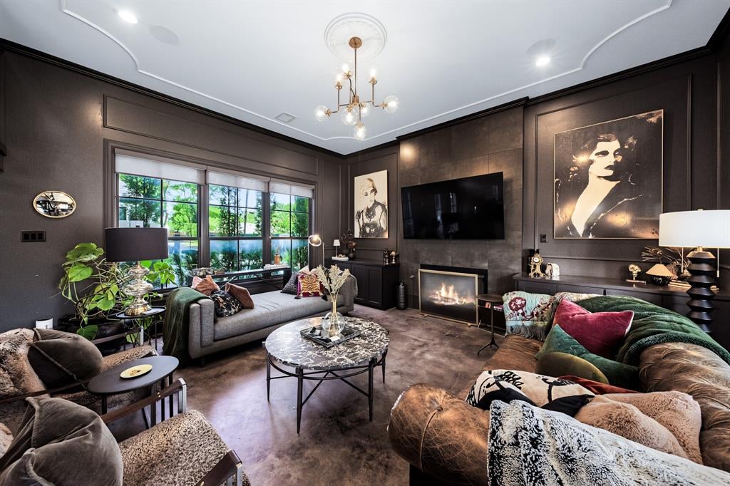3062 Primrose Lane