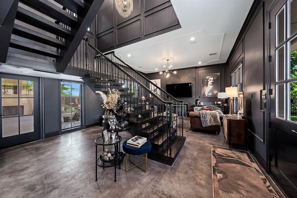3062 Primrose Lane