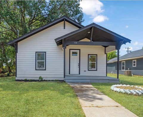 Photo of 514 N Lee Avenue, Sherman, TX 75090 (MLS # 21363276)