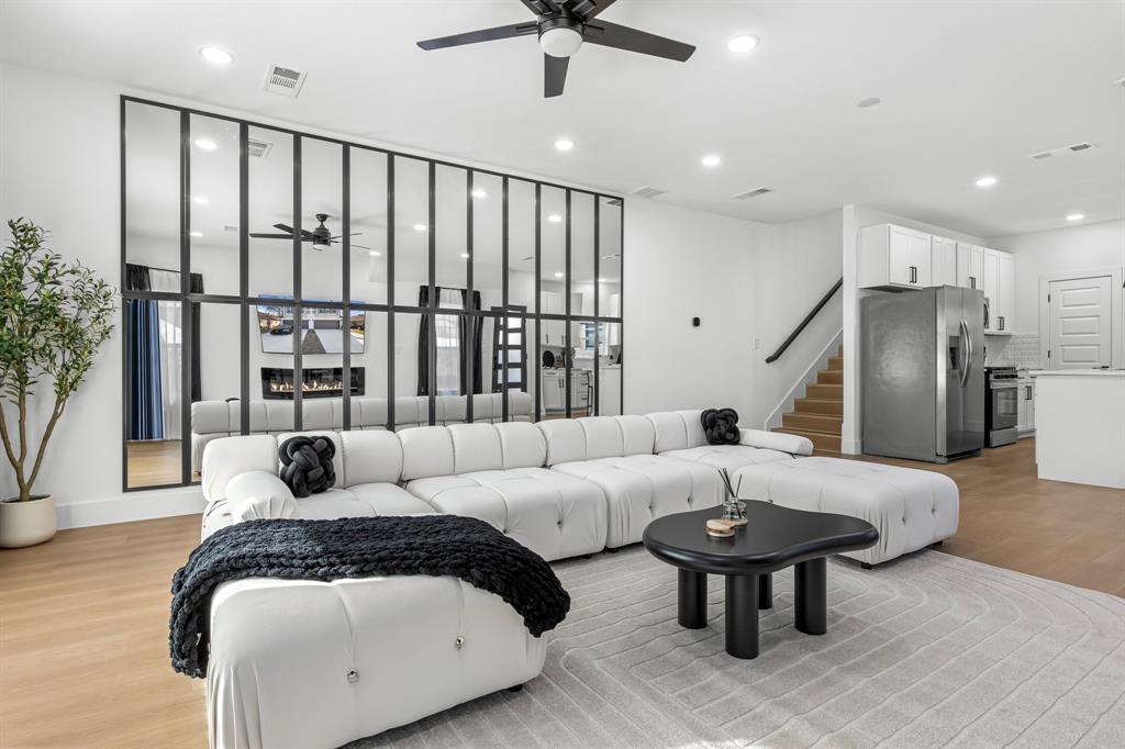 D Rowens Add - Residential Lease