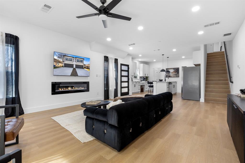 D Rowens Add - Residential Lease